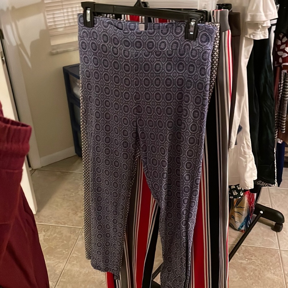 Stretchy Capri Slack